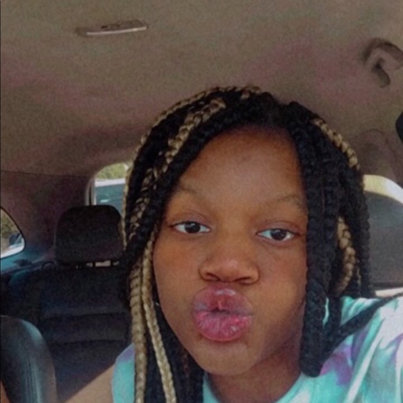 Profile Picture of Nkechi Ikegbunam (@f0r3ign_nkechi) on Poshmark