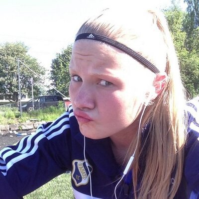 Profile Picture of Jenny Holten (@jennyholten96) on Twitter