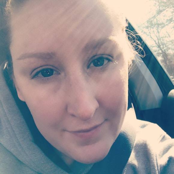 Kate Van ness - Poshmark Profile Picture of Kate Van ness (@kvanness22) on Poshmark