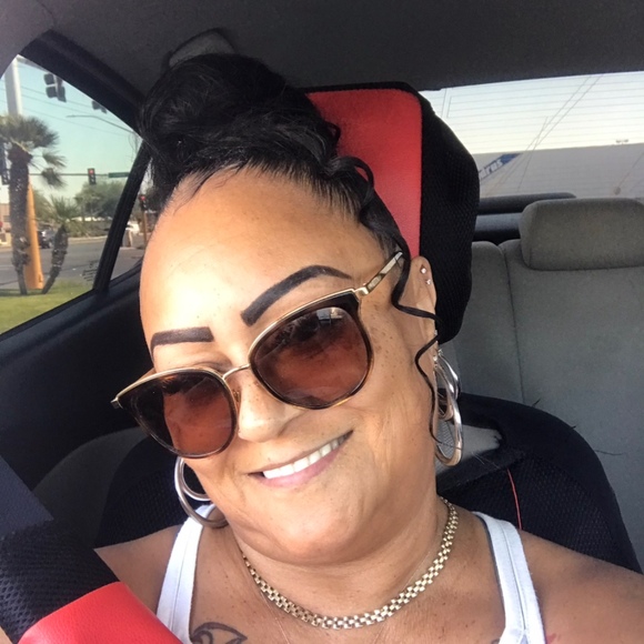 Profile Picture of Tamera Foster (@tamerafoster110) on Poshmark