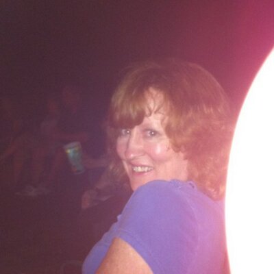 Profile Picture of Debbie Lesser (@curlyred60) on Twitter