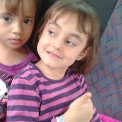 Profile Picture of Lilian Moreira Souza (@DudaMl90) on Twitter