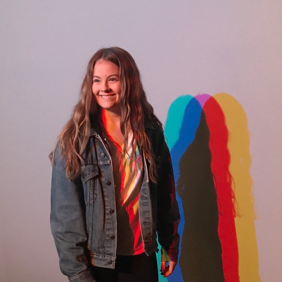 Profile Picture of Kaitlyn Gores (@kaitlyngores) on Poshmark