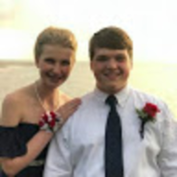 Profile Picture of Jacob Latham (@jacoblatham192) on Poshmark
