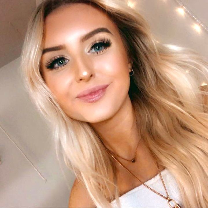 Profile Picture of Laura Fogleman (@fogglewoggle) on Tiktok