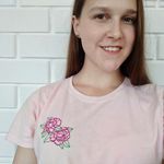 Profile Picture of ВЫШИВКА | ФУТБОЛКИ | ЗНАЧКИ (@julie_embry_) on Instagram