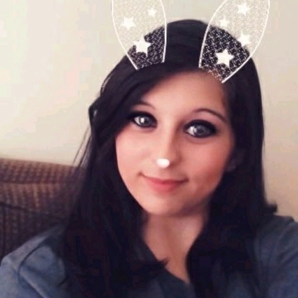 Profile Picture of Jessica Mccrary (@jessxo18) on Poshmark