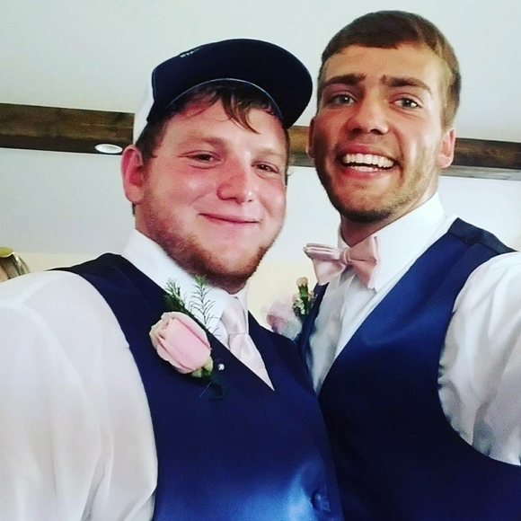 Profile Picture of Josh Deshner (@jdesh12) on Poshmark