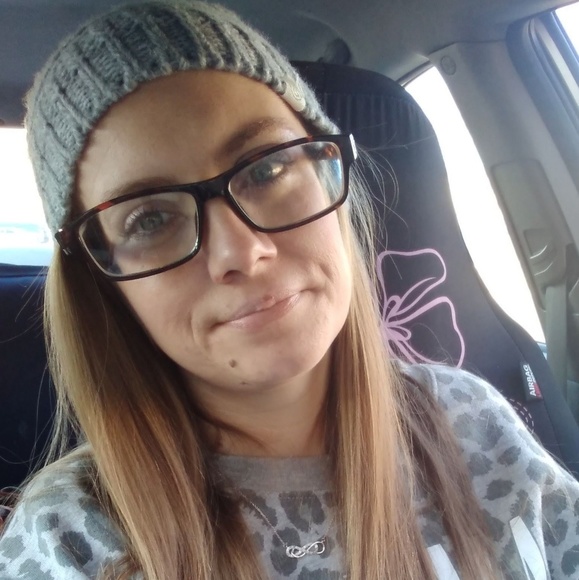 Profile Picture of Cassie Kasmarcik (@ckaz14) on Poshmark