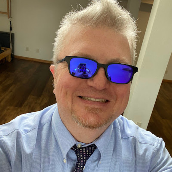 Profile Picture of Eric Harris (@ericharris6969) on Poshmark