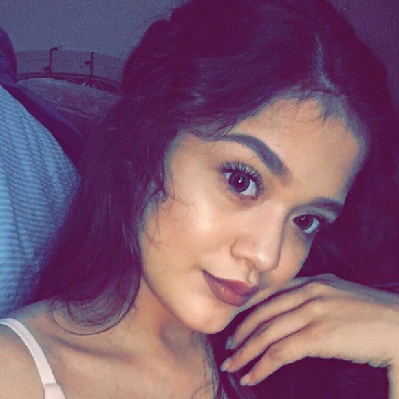 Profile Picture of Chelsey Ramirez (@chelsabernathy) on Poshmark