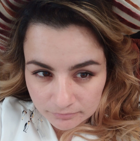 Profile Picture of Sarah Quadri (@bellydncr4) on Poshmark