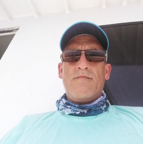 Profile Picture of Duncan Evans (@duncanevans75) on Poshmark