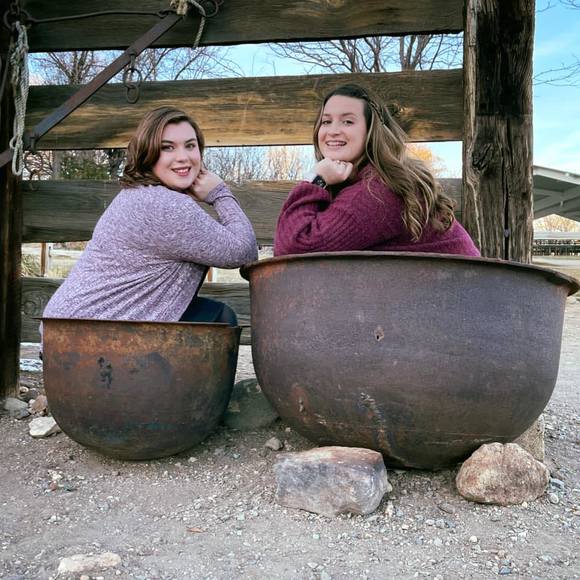 Profile Picture of Rebecca Wiberg (@beccaannew) on Poshmark