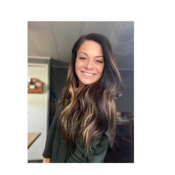 Profile Picture of Twila Mollett (@twilamollett) on Poshmark