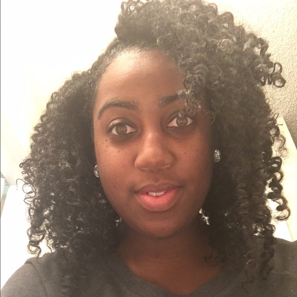 Profile Picture of Joy Conley (@conley514) on Poshmark