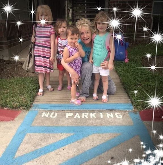 Profile Picture of Cindy Rogan (@cindylrogan) on Poshmark