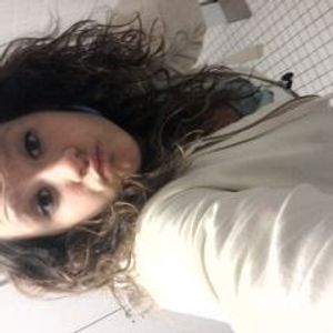 Profile Picture of Alyssa Bowman (@kayla.jenna.casie) on Myspace