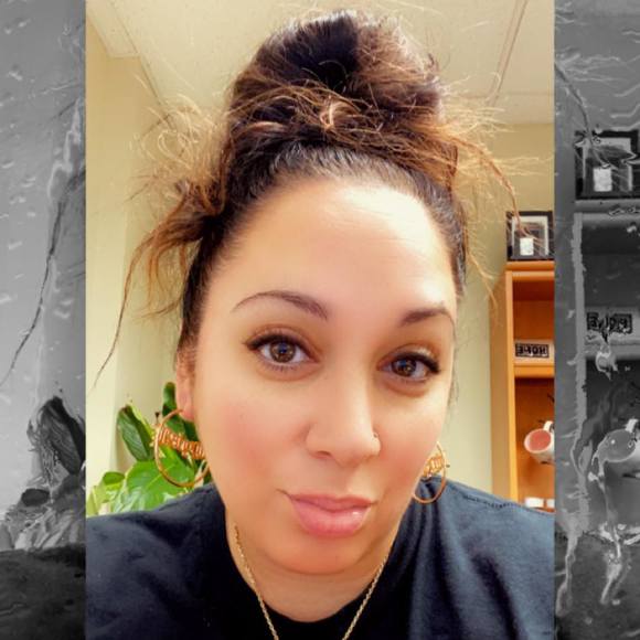 Profile Picture of Monica Walden (@mzmoebarajas) on Poshmark