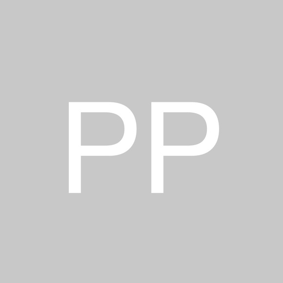 Profile Picture of Pamela Phillips (@corvidgal) on Poshmark