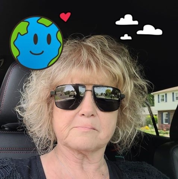 Profile Picture of Debra Eckenrode (@debra56zoom) on Poshmark