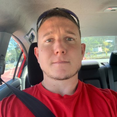 Profile Picture of Giles Garrett (@GilesGarrett3) on Twitter