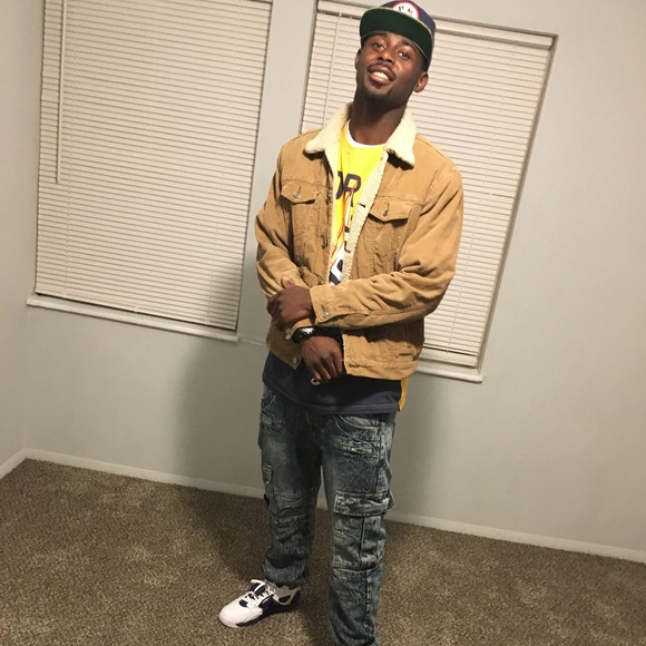 Profile Picture of Jeremy Darrough (@richdakid) on Poshmark