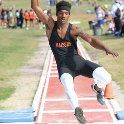 Profile Picture of Cedric Washington (@Jugg1998) on Twitter