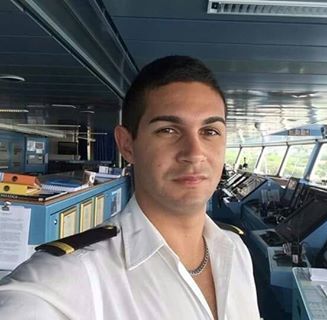 Profile Picture of Alex Maxwell (@virendarkumar.kumar.9674) on Facebook