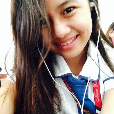 Profile Picture of Alyssa Solis ❤ (@AlyssaPhax) on Twitter