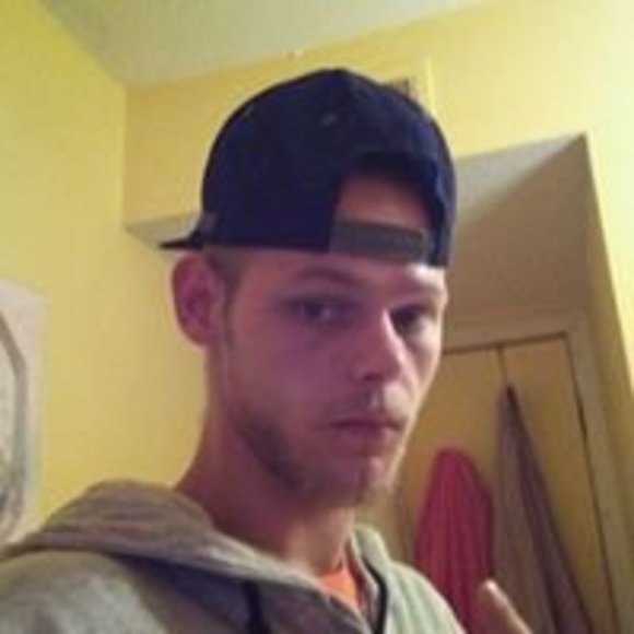 Profile Picture of Kyle Franklin (@kyle9293) on Poshmark