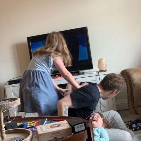 Profile Picture of Brandon Abel (@brandonabel2014) on Poshmark