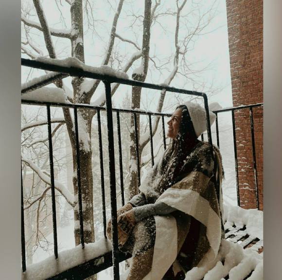 Profile Picture of Lily Párraga (@lily150) on Poshmark