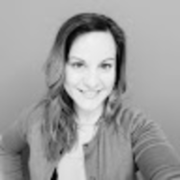 Profile Picture of Juanita Albin (@juanitaalbin) on Poshmark