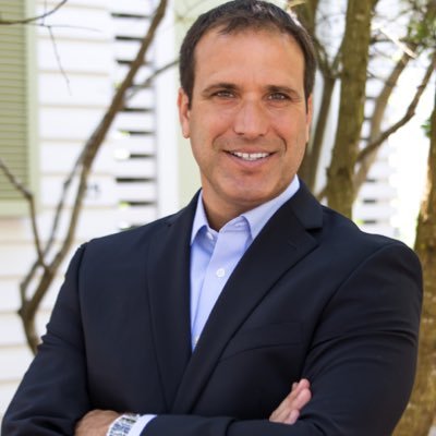 Profile Picture of Craig Baranowski (@@DistressedProp) on Twitter