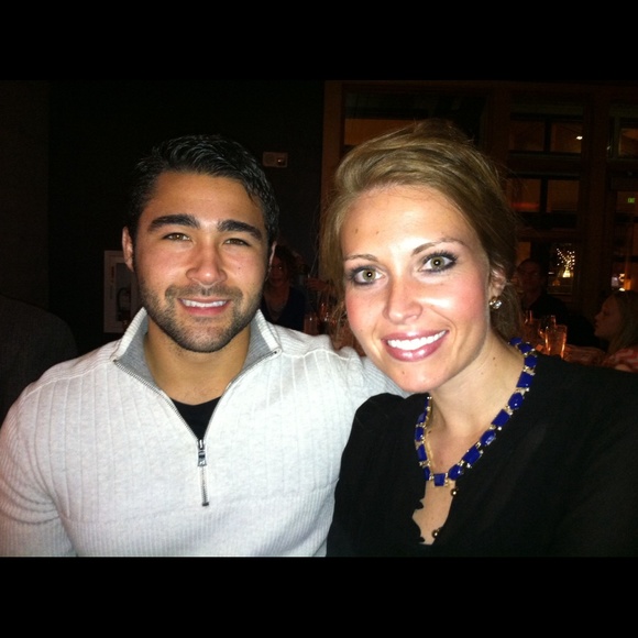 Profile Picture of Angela Hogman (@hogmanal) on Poshmark