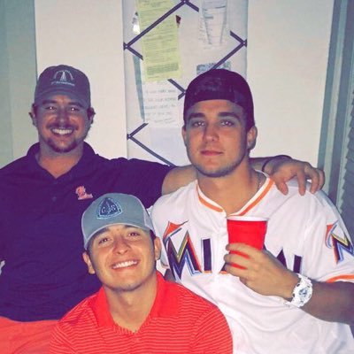 Profile Picture of Hoby Mullins™ (@HobyBMullins) on Twitter