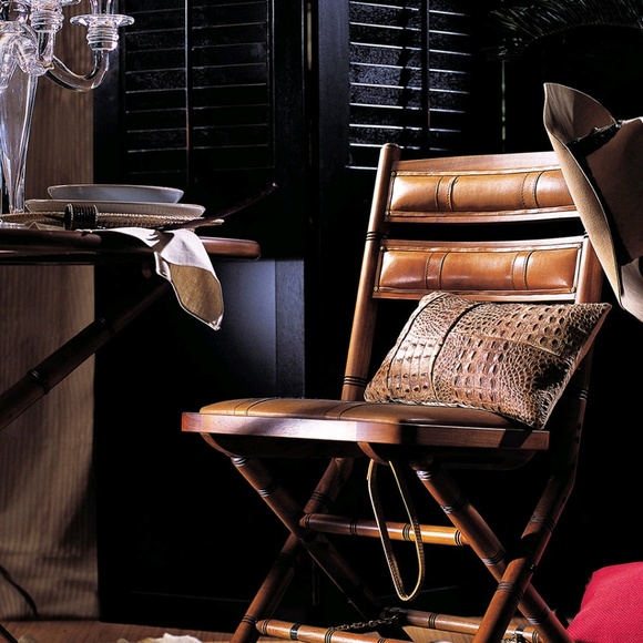 Profile Picture of Chenchie Schmukler (@chenchie) on Poshmark