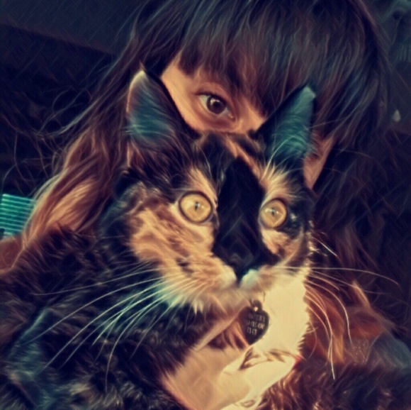 Profile Picture of Serena Ramirez (@rrennaa) on Poshmark