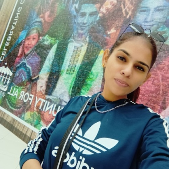 Profile Picture of Ritu Ritu (@ritu01650) on Poshmark