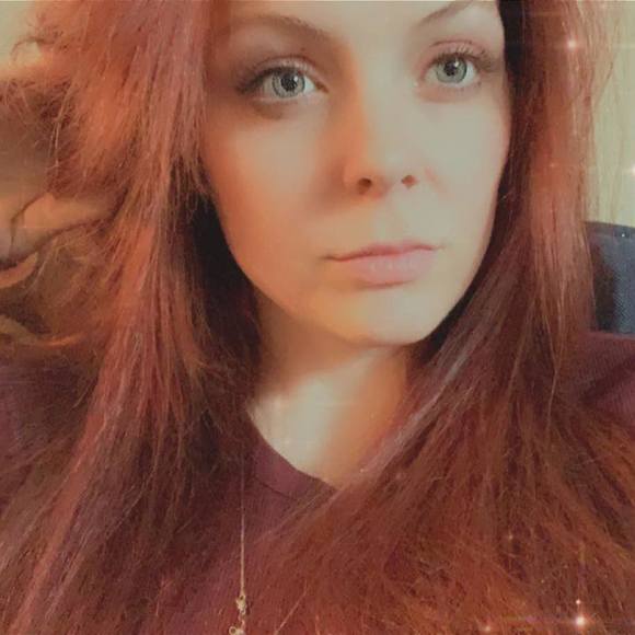 Profile Picture of Tyler Geiger (@tylertiffanie) on Poshmark