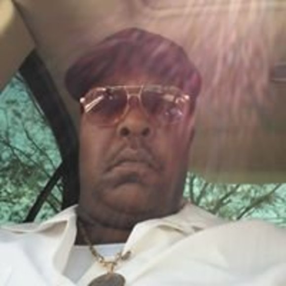 Profile Picture of Danny Mcphearson (@dannymcphearson) on Poshmark