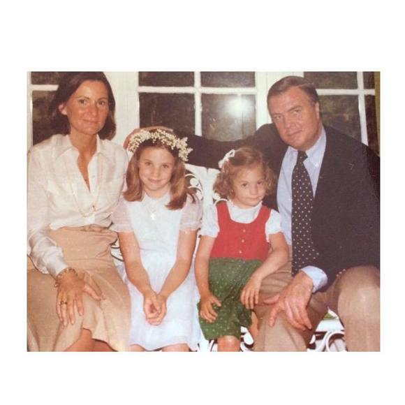 Profile Picture of Ulla Youry (@youryulla) on Poshmark