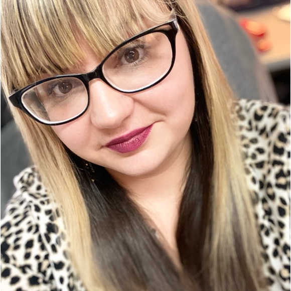 Profile Picture of Devoney Kite (@devoney_k) on Poshmark