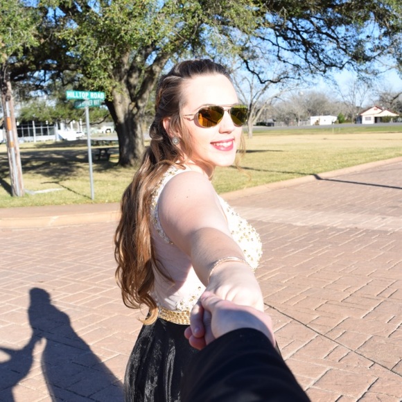 Profile Picture of Hannah Bludau (@hannahbludau) on Poshmark