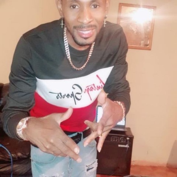 Profile Picture of Jean vernest Richardson (@eddy724) on Poshmark