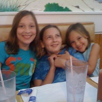 Profile Picture of Donna Harlow (@HarlowDonna) on Twitter