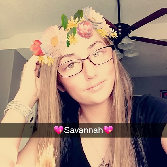 Profile Picture of Savannah Dawson (@savannahdaws967) on Poshmark