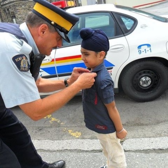 Profile Picture of Avtar Singh (@asarizonaa) on Poshmark