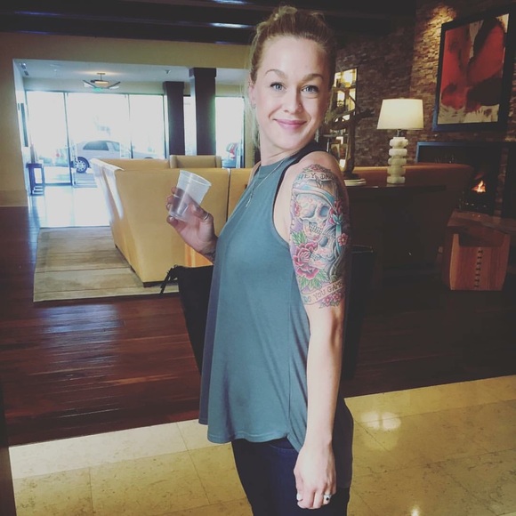 Profile Picture of Jessica Ashenbrener (@jgdb37) on Poshmark